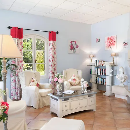 호텔 La Bastide Saint Martin 3*