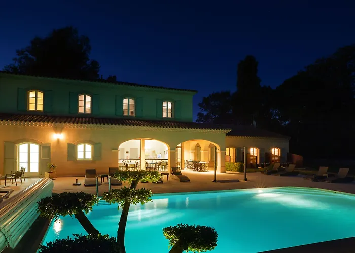 Hotel La Bastide Saint Martin 3*
