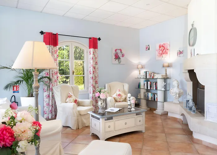 Hotel La Bastide Saint Martin 3*