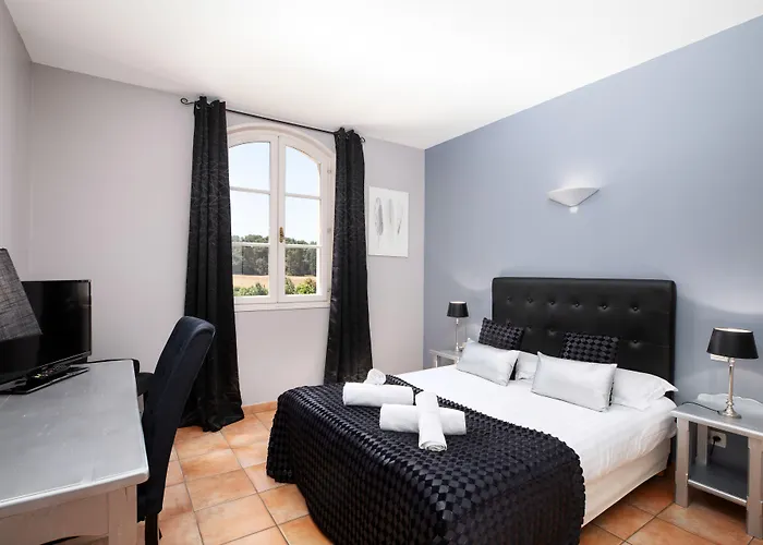 Otel La Bastide Saint Martin 3*