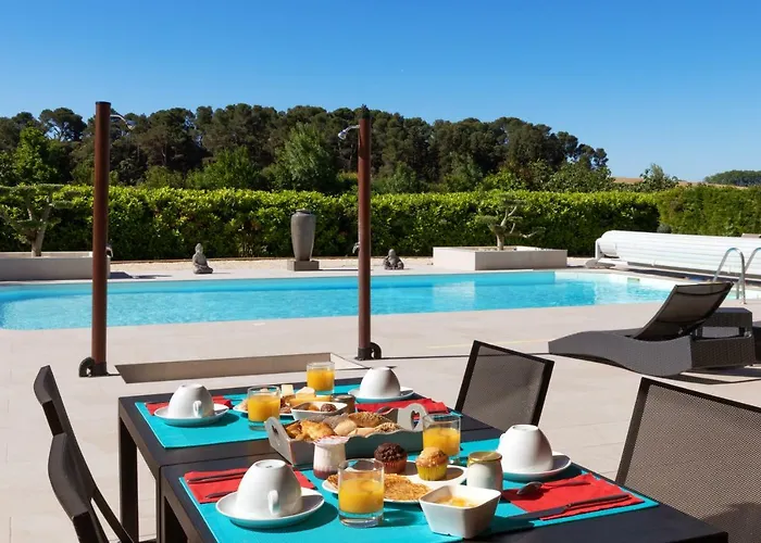 Hotel La Bastide Saint Martin 3*